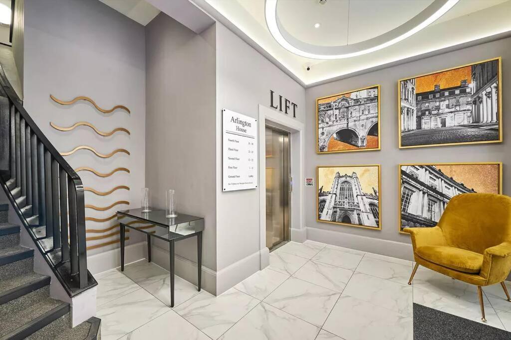 Haus Of Sulis, City Centre Apartment With Lift Access Бат Экстерьер фото